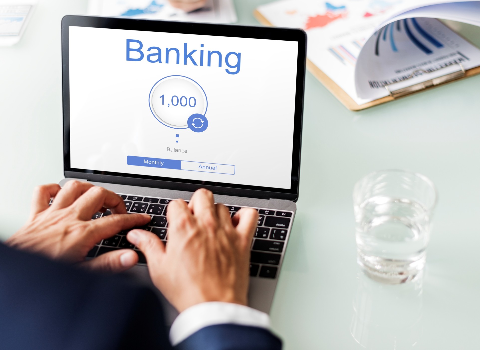 How to Open a Corporate Bank Account in Dubai | Business Setup Services UAE